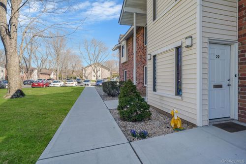 22-22 Kiowa Ct, Coram, NY, 11727-1513 | Card Image