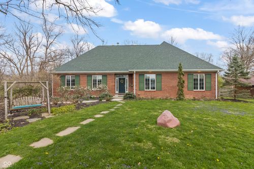 8928 Carriage Ln, Indianapolis, IN, 46256-2212 | Card Image