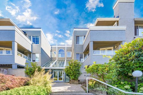 309-125 W 18th St, North Vancouver, BC, V7M1W5 | Card Image