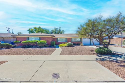 8500 Hopewell Dr, El Paso, TX, 79925-2606 | Card Image