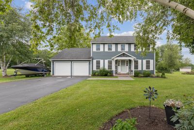 2303 Wellington Drive S, House other with 4 bedrooms, 2 bathrooms and null parking in Cazenovia NY | Image 1