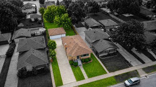 8818 S 55th Ct, Oak Lawn, IL, 60453-1249 | Card Image