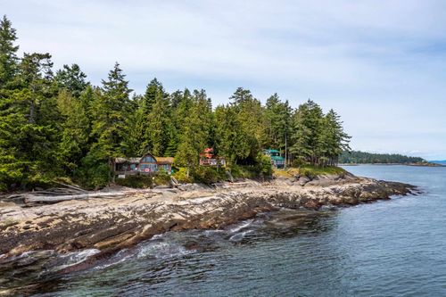 119 Island Park Drive, Galiano Island, BC, V0N1P0 | Card Image