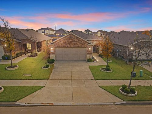 804 Freedom Ln, Aubrey, TX, 76227-2132 | Card Image