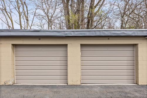 10 Westage At The Hbr, Irondequoit, NY, 14617 | Card Image
