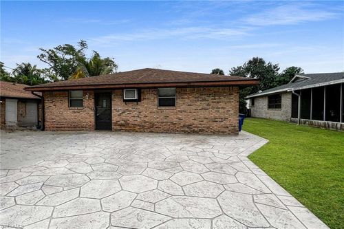 27917 Washington St, Bonita Springs, FL, 34135-4860 | Card Image