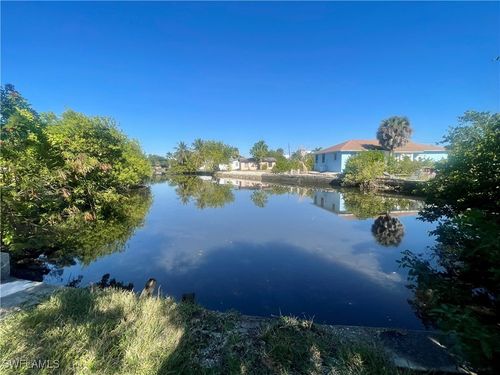 1339 5th Ave N, NAPLES, FL, 34102-3455 | Card Image