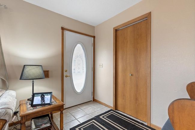 105 9 Th St W, House other with 6 bedrooms, 2 bathrooms and null parking in Canby MN | Image 11