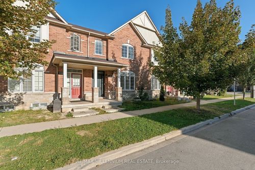2557 Canadian St, Pickering, ON, L1X0C7 | Card Image