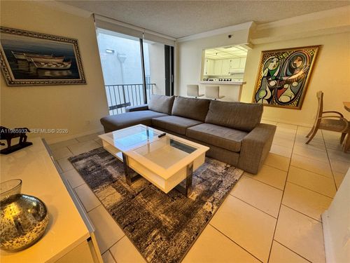 apt-320-2625 Collins Ave, Miami Beach, FL, 33140-4747 | Card Image