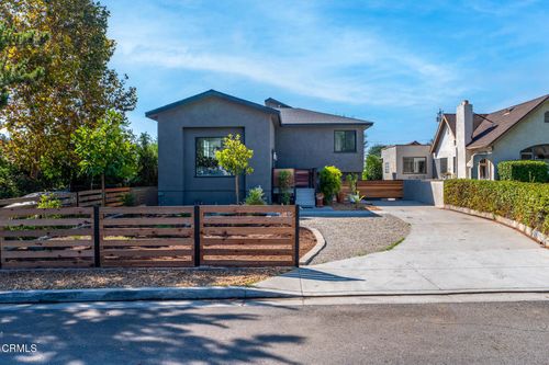 1818 New York Dr, Altadena, CA, 91001-3331 | Card Image