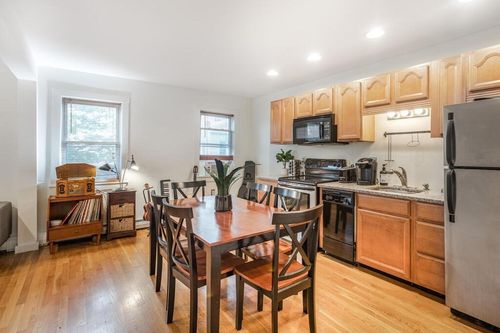 apt-2-683 E 2nd St, Boston, MA, 02127-3662 | Card Image