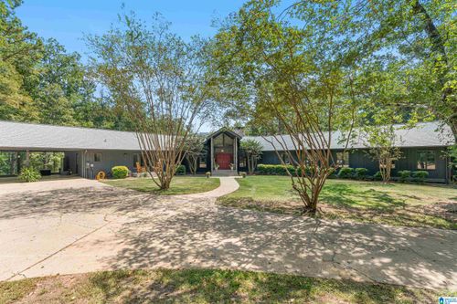 9215 Bear Creek Rd, STERRETT, AL, 35147-9105 | Card Image