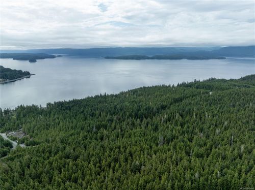 15 Mitchell Bay Rd, Malcolm Island, BC, V0N3E0 | Card Image