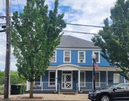 37 W Washington Ave, Washington, NJ, 07882-1916 | Card Image