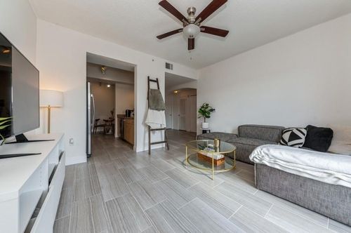 apt-551-533 Ne 3rd Ave, Fort Lauderdale, FL, 33301-3281 | Card Image