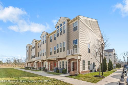 1 Kyle Dr, Tinton Falls, NJ, 07712-7535 | Card Image