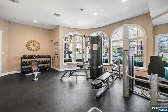 7108 Ravenscroft Rd, Condo with 2 bedrooms, 2 bathrooms and null parking in Clifton NJ | Image 44