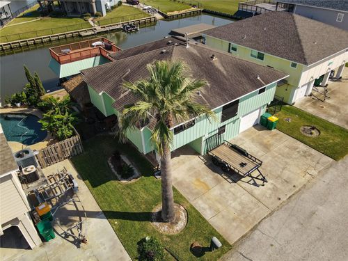 13 S Skimmer St, La Marque, TX, 77568-6543 | Card Image