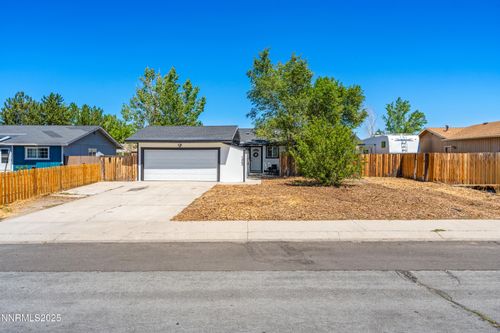 1342 Honeybee Ln, Gardnerville, NV, 89460-8319 | Card Image