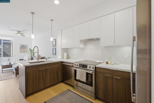 513-901 Jefferson St, Oakland, CA, 94607-3553 | Card Image