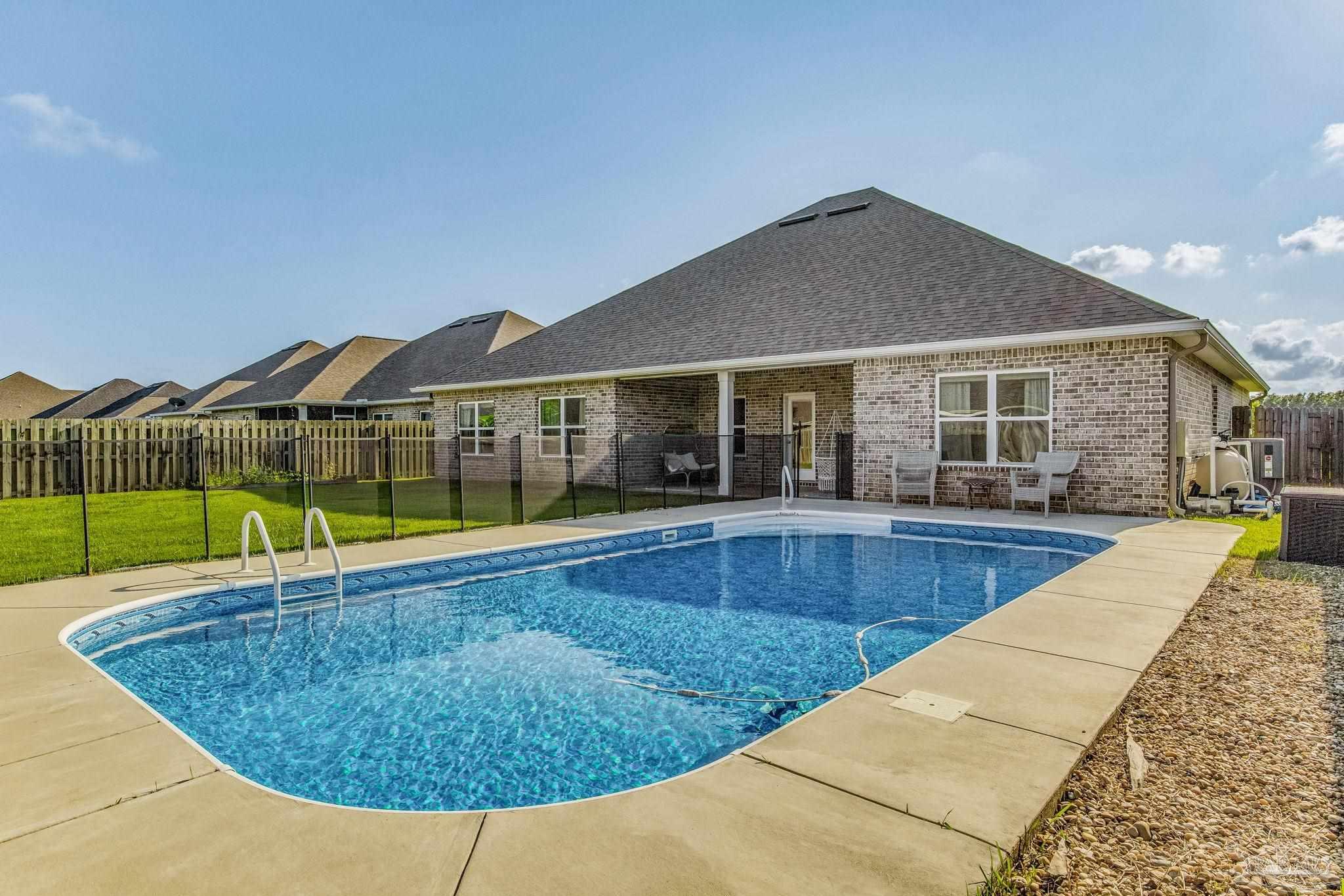 Hillsmere Ct, Pensacola, FL 32526