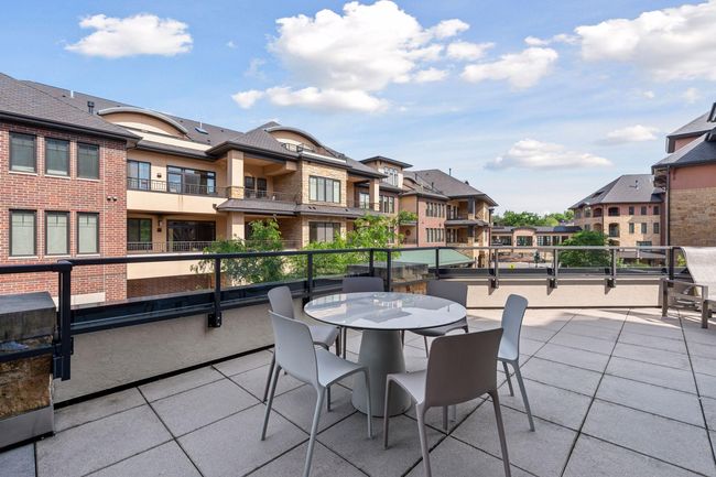 Fantastic corner wrap-around patio is the ideal spot for outdoor entertaining | Image 26