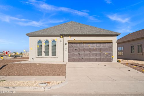 1041 Summer Lake St, El Paso, TX, 79928-2411 | Card Image