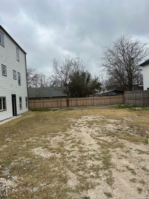 120 Kearney St, San Antonio, TX, 78210-1620 | Card Image