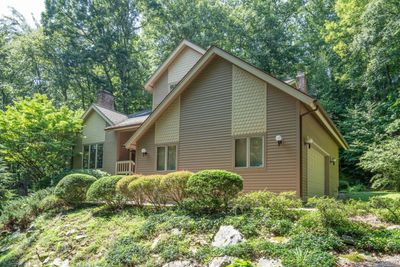 107 Deer Run, House other with 4 bedrooms, 2 bathrooms and null parking in Burlington CT | Image 2