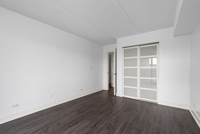 APT-304 - 917 Vose Dr, Condo with 2 bedrooms, 2 bathrooms and 1 parking in Gurnee IL | Image 11