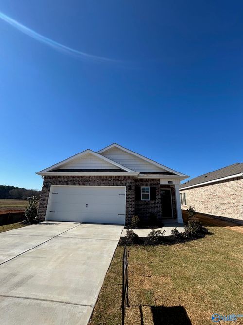 3405 Cool Cir, Huntsville, AL, 35801 | Card Image