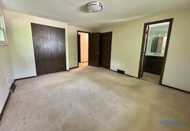 Primary Bedroom 2 closets | Image 18