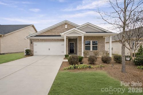 7120 American Elm Rd, Charlotte, NC, 28215-0057 | Card Image