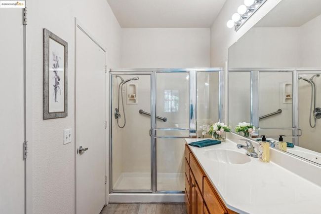 664 Prince Albert Way, Home with 2 bedrooms, 2 bathrooms and 1 parking in Brentwood CA | Image 29