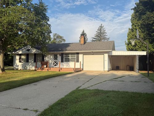 515 N State Rd, Belding, MI, 48809-1039 | Card Image