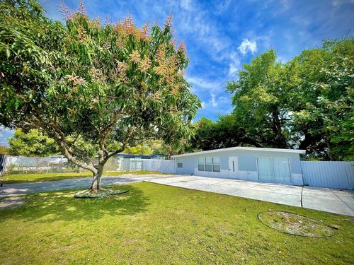 109 Clifton Rd, West Park, FL, 33023-6165 | Card Image