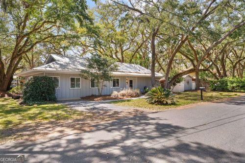 1915 2nd Ave, Saint Simons Is, GA, 31522-2640 | Card Image