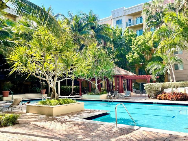 APT-429 - 6001 Sw 70 Th St, Condo with 3 bedrooms, 2 bathrooms and null parking in South Miami FL | Image 46