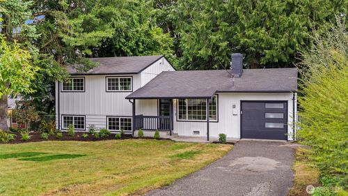 17615 33rd Pl W, Lynnwood, WA, 98037-7716 | Card Image