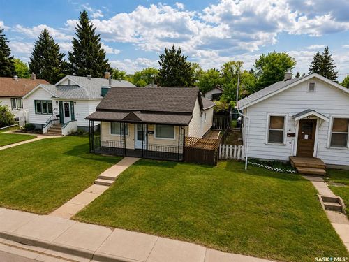 415 8th Street E, Prince Albert, SK, S6V0V8 | Card Image