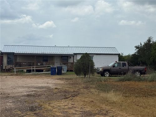 762 County Road 122, Alice, TX, 78332-9124 | Card Image