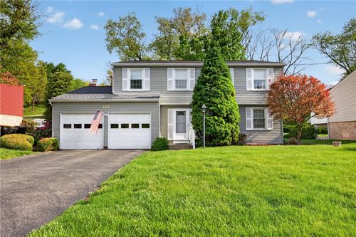 142 Thunderwood Dr, Bethel Park, PA, 15102-1352 | Card Image