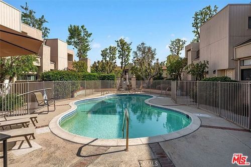 a-15175 Magnolia Blvd, Sherman Oaks, CA, 91423-1618 | Card Image