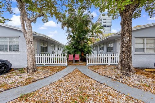 1-923 Se 2nd Ave, Hallandale Beach, FL, 33009-7100 | Card Image