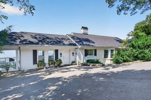 424 W Brow Rd, Lookout Mountain, TN, 37350-1114 | Card Image