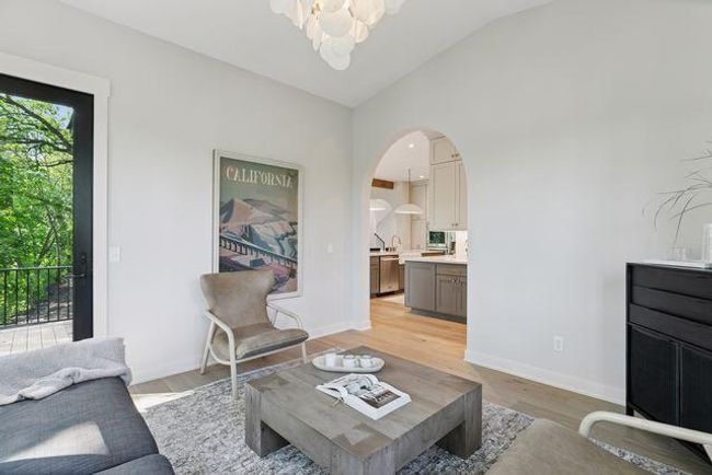 Sunroom | Image 32