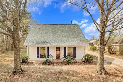 30377 Fairway View Dr, Denham Springs, LA, 70726-7752 | Card Image