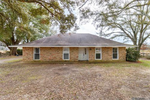 10854 Peairs Rd, Zachary, LA, 70791 | Card Image