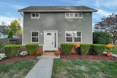 238 S Vine St, Pataskala, OH, 43062-9275 | Card Image